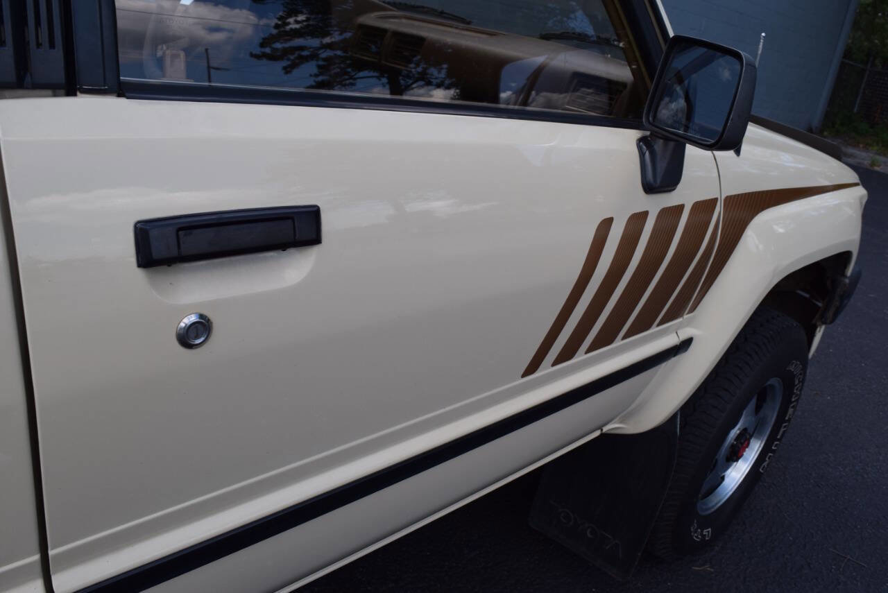 Used 1988 Toyota Pickup SR5 image 28