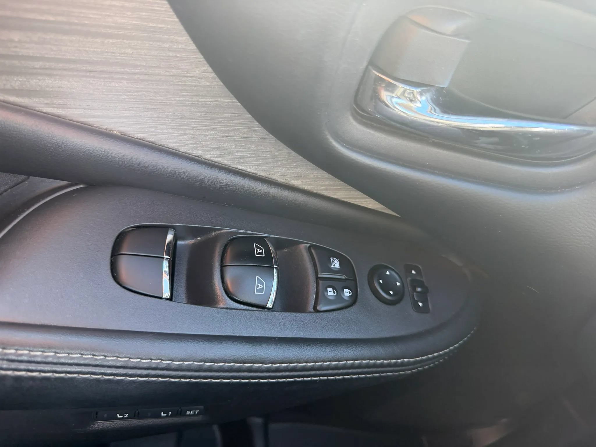 Used 2017 Nissan Murano Platinum w/ Platinum Technology Package AWD/4WD image 23
