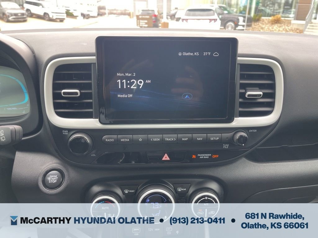 Certified 2024 Hyundai Venue Limited image 8