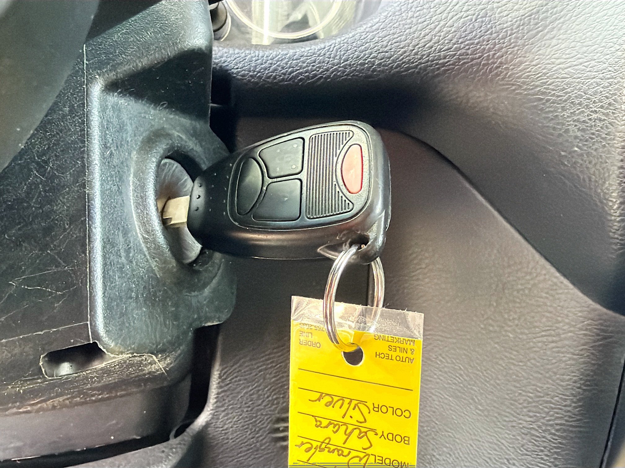 Used 2017 Jeep Wrangler Unlimited Sahara w/ Connectivity Group AWD/4WD image 8