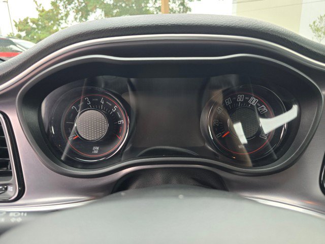 Used 2019 Dodge Challenger SXT w/ Driver Convenience Group image 40