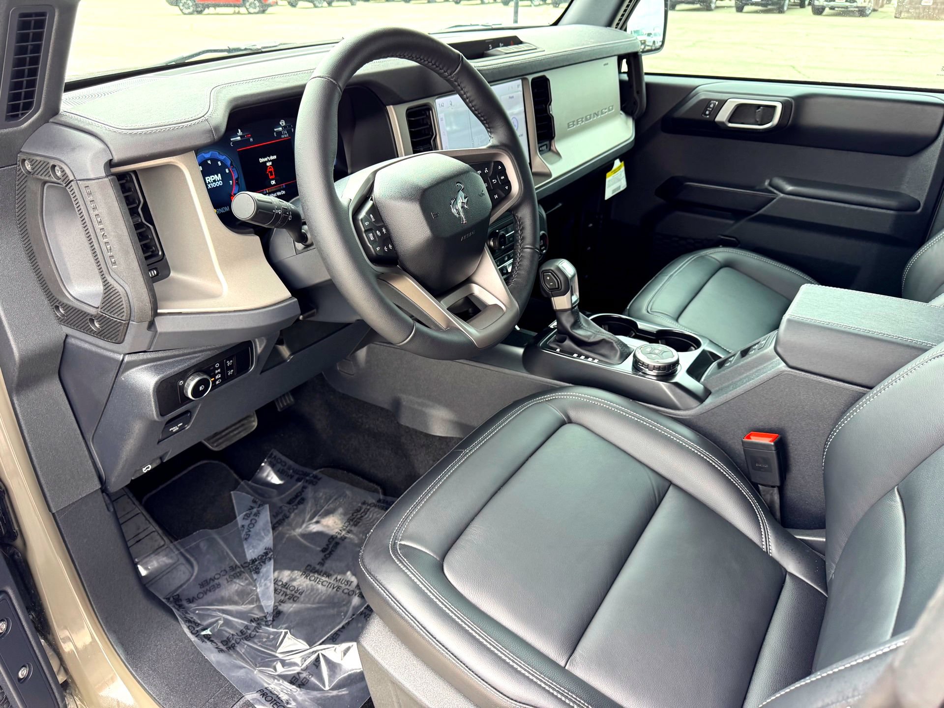 Used 2026 Ford Bronco Outer Banks AWD/4WD image 12