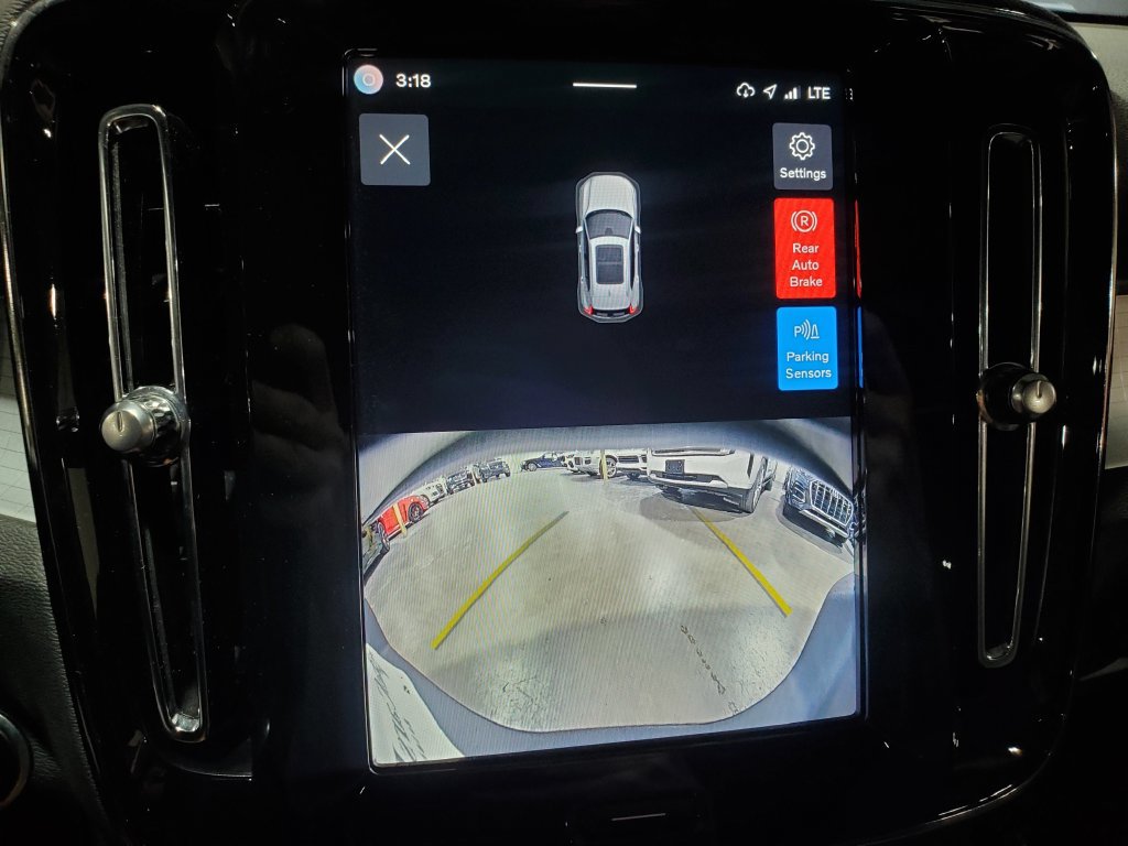 Used 2025 Volvo XC40 B5 Core AWD/4WD image 29
