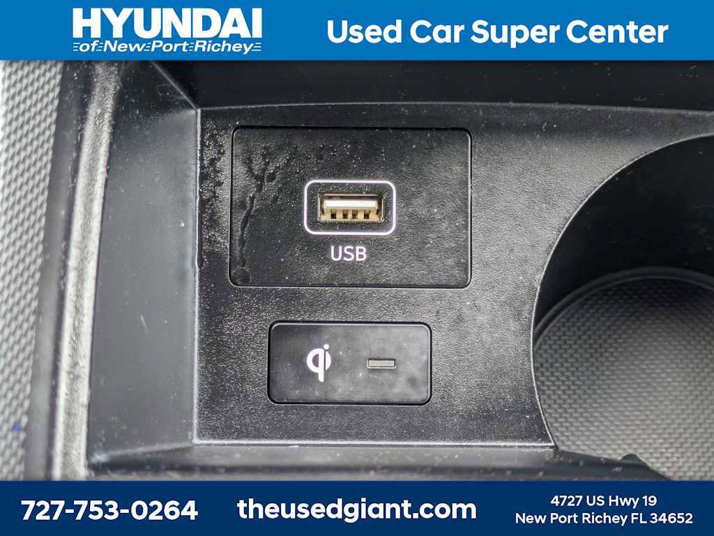 Certified 2022 Hyundai Santa Fe SEL FWD image 25