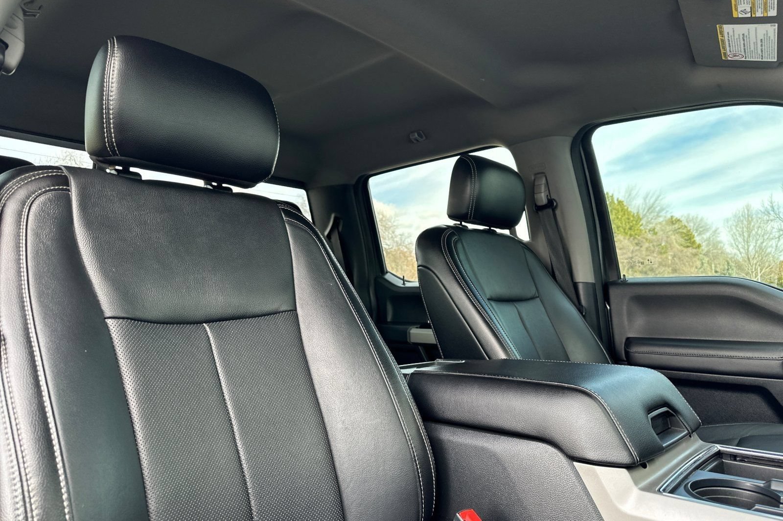 Used 2020 Ford F350 Lariat w/ Lariat Ultimate Package AWD/4WD image 17