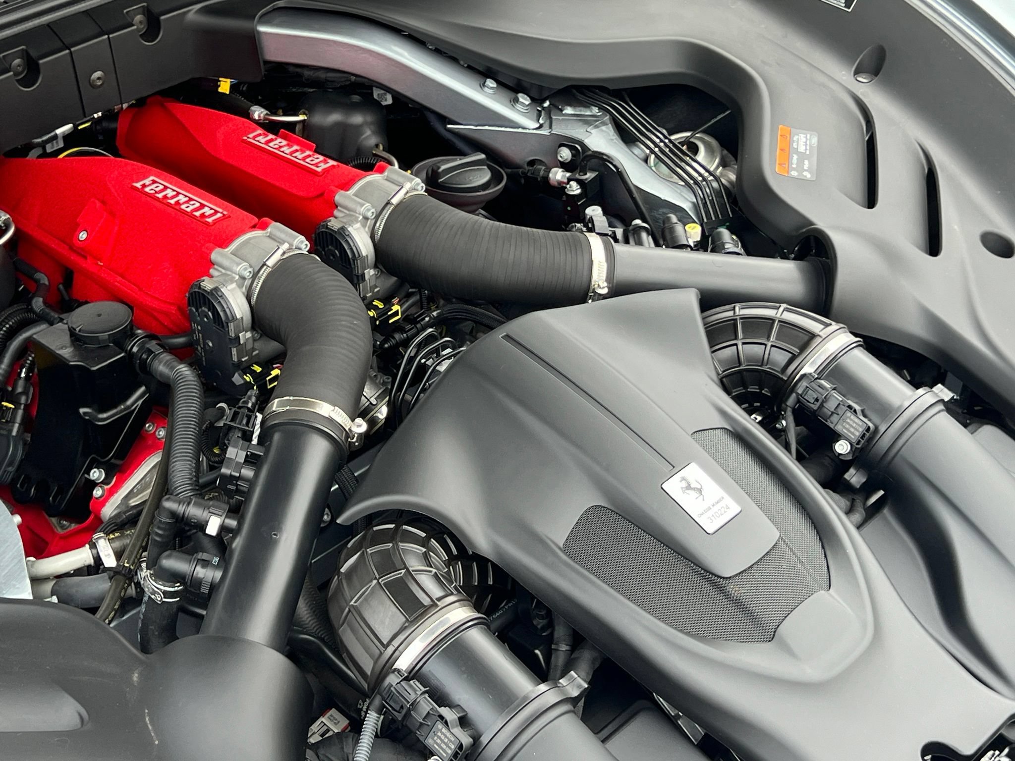 Used 2024 Ferrari Roma Spider RWD image 51