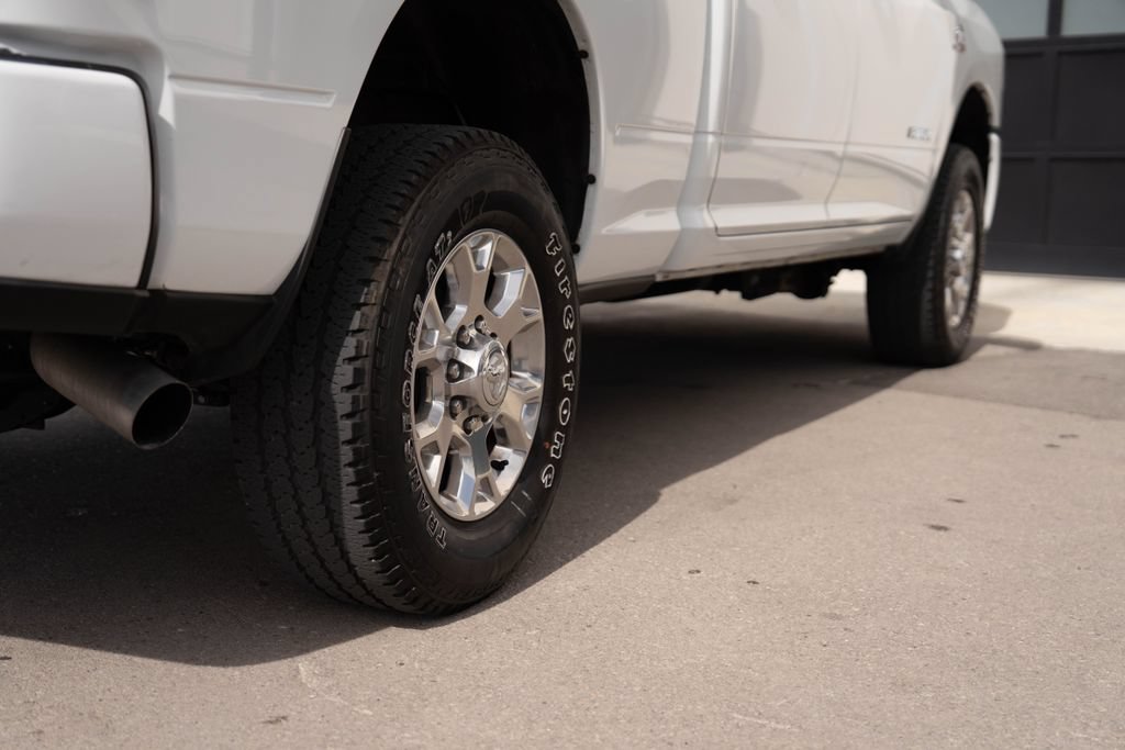 Used 2024 RAM 2500 Laramie AWD/4WD image 9