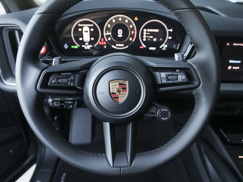 Certified 2026 Porsche Cayenne AWD/4WD image 19