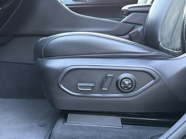 Used 2024 Jeep Grand Cherokee Altitude AWD/4WD image 22