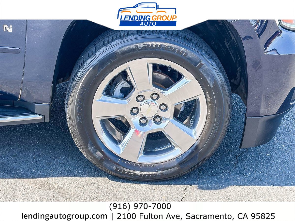 Used 2017 Chevrolet Suburban Premier image 9