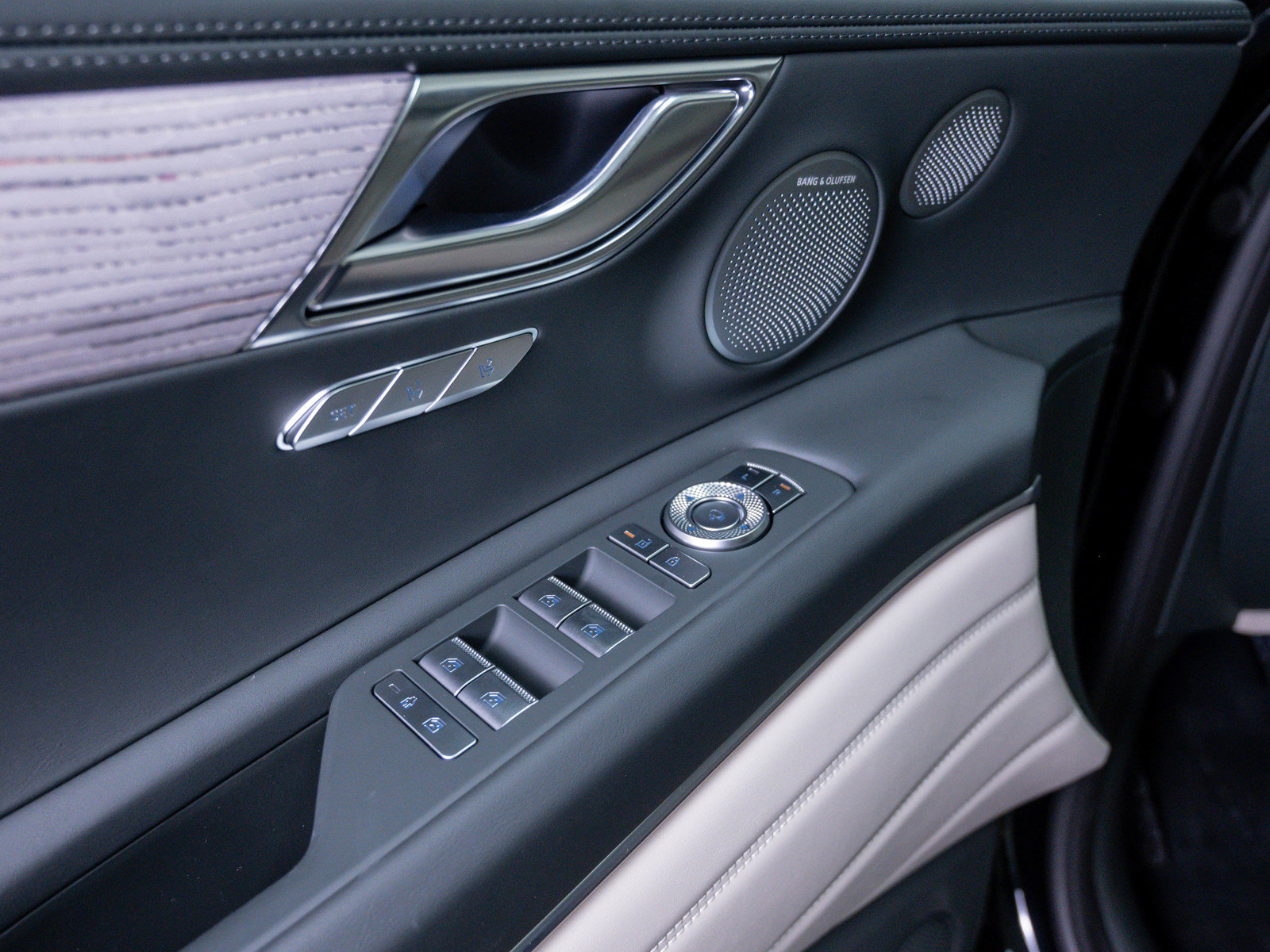 New 2026 Genesis GV80 2.5T Advanced image 19