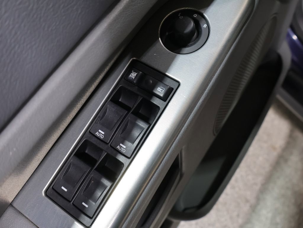 Used 2006 Jeep Grand Cherokee Laredo AWD/4WD image 13