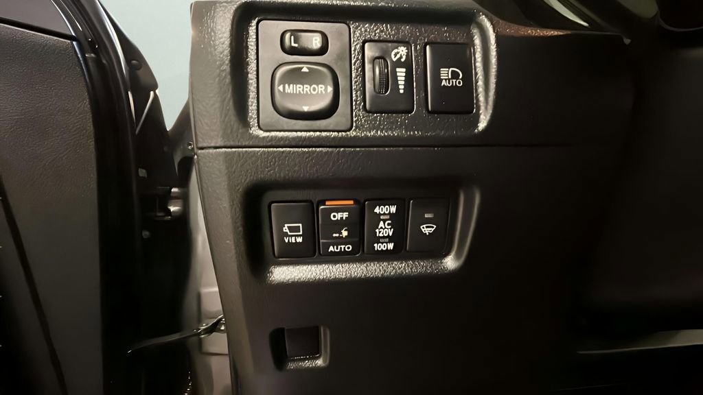 Used 2023 Toyota 4Runner Limited image 25