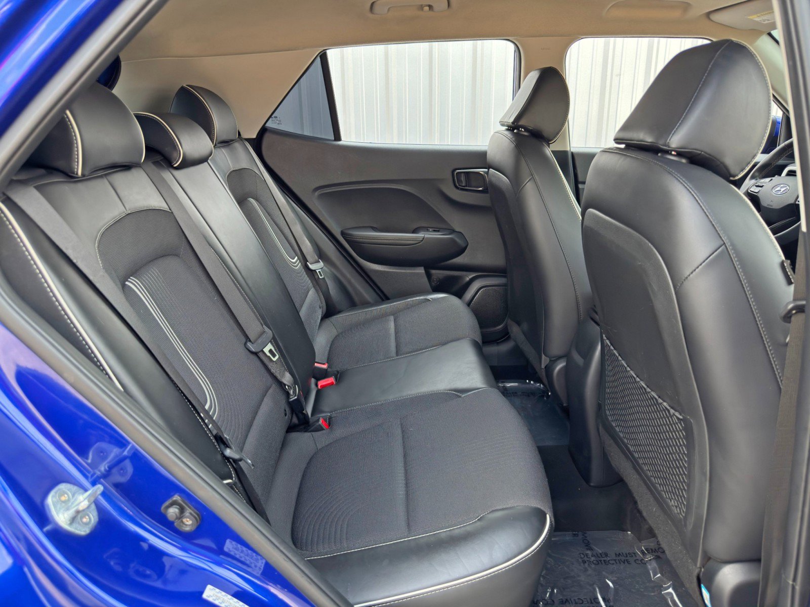 Used 2022 Hyundai Venue Limited w/ Cargo Package image 35