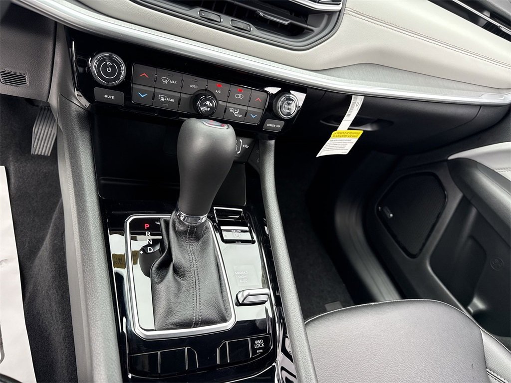 New 2026 Jeep Compass Limited w/ Sun, Sound & Navigation Group image 20