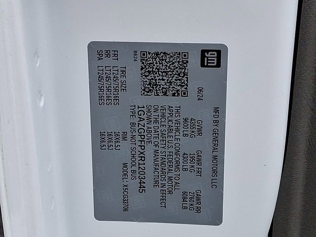 Certified 2024 Chevrolet Express 3500 LT w/ LT Preferred Equipment Group image 29