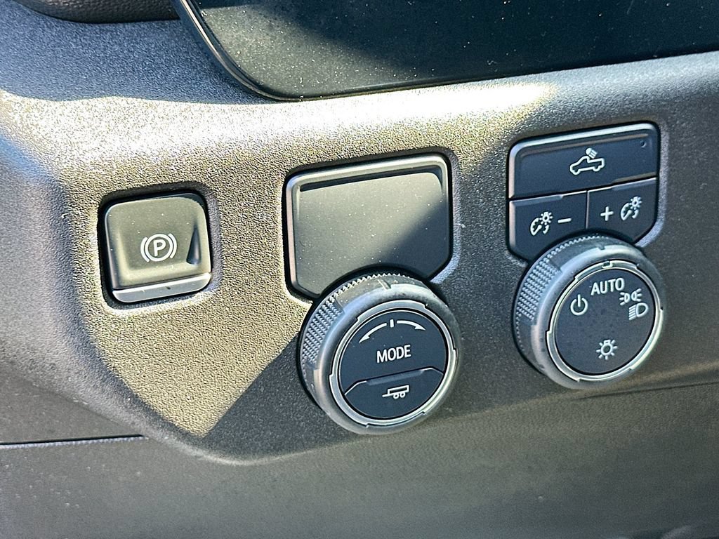 Certified 2025 Chevrolet Silverado 1500 LT RWD image 10