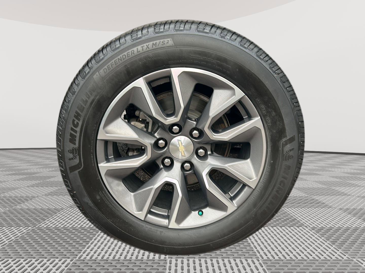 Used 2022 Chevrolet Tahoe LT w/ Luxury Package image 21