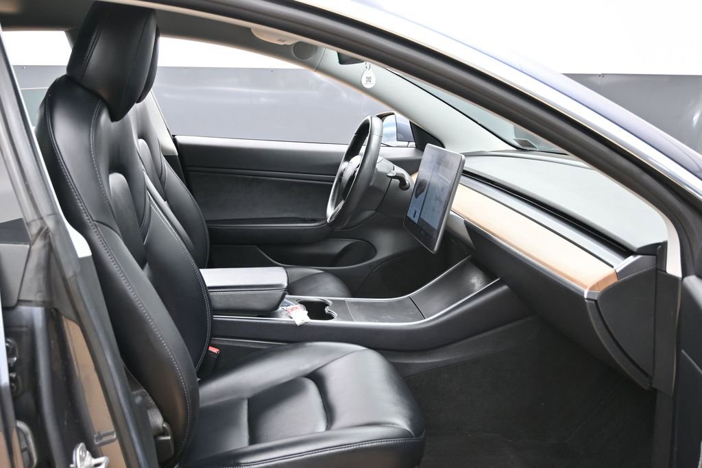 Used 2018 Tesla Model 3 Long Range image 41