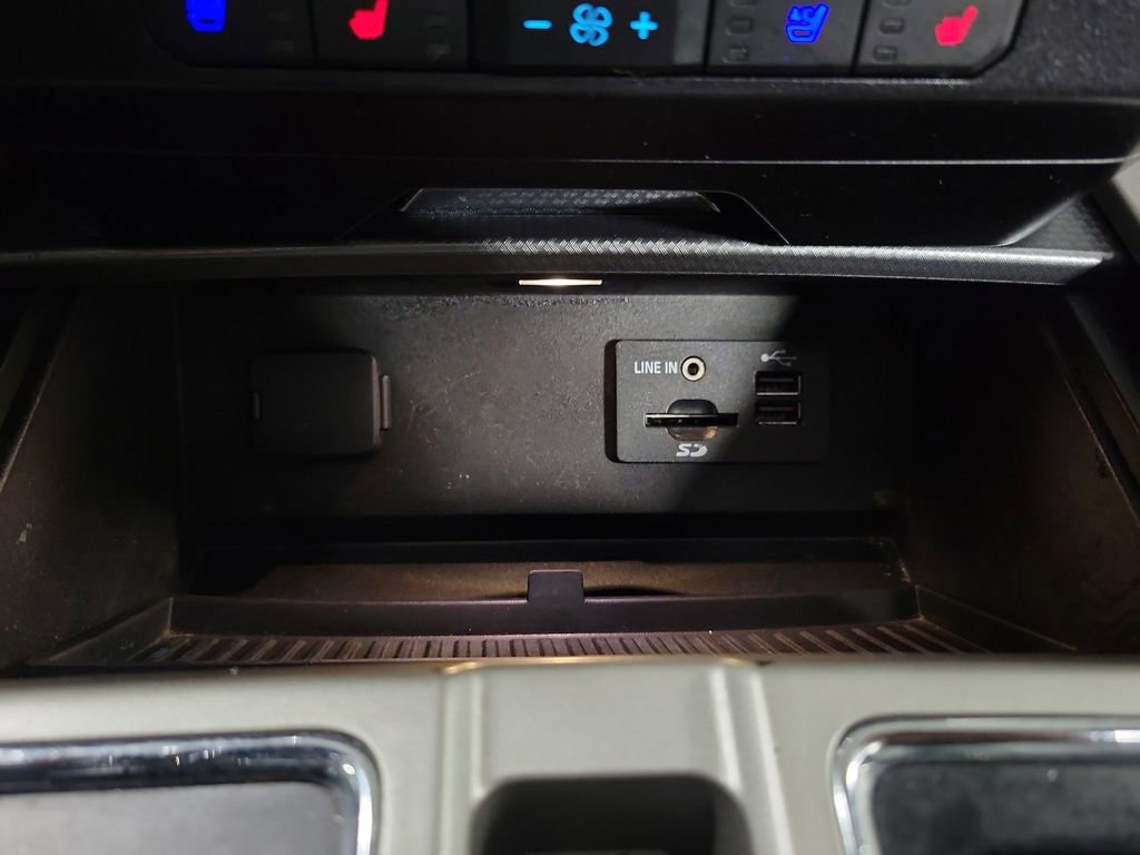 Used 2015 Ford F150 Lariat image 18