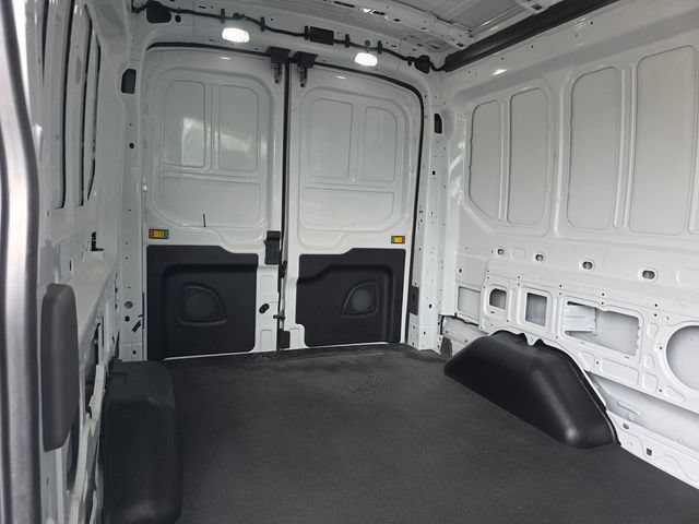 Used 2024 Ford Transit 250 148 Medium Roof Extended AWD image 9