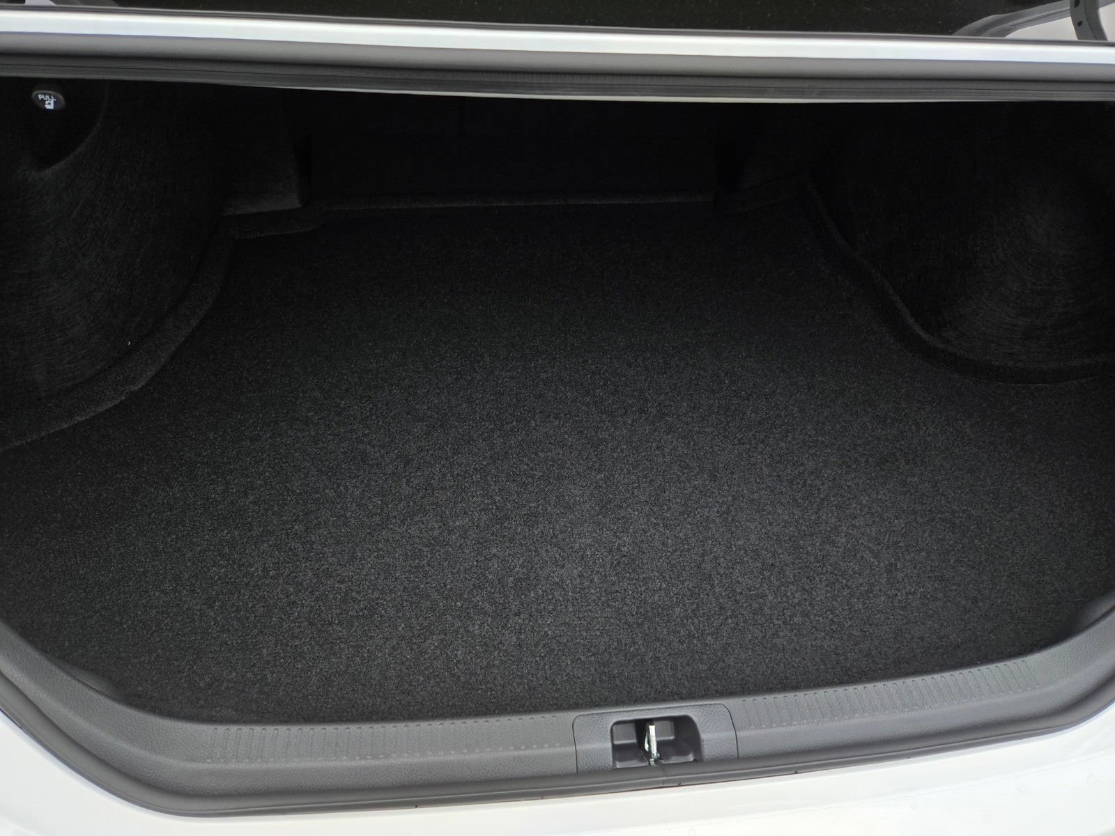 Certified 2026 Toyota Camry Hybrid FWD image 23