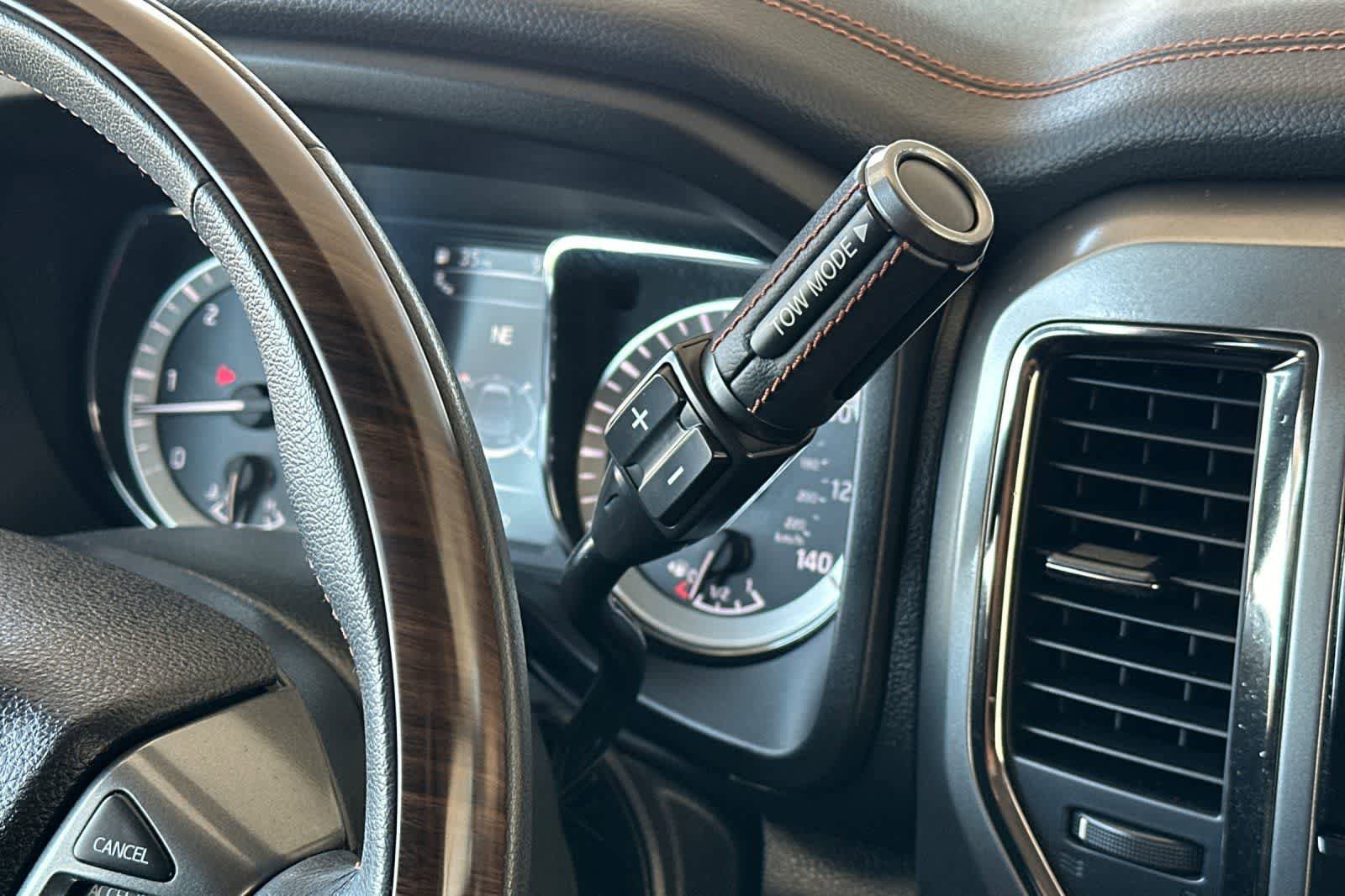 Used 2016 Nissan Titan Platinum Reserve RWD image 23