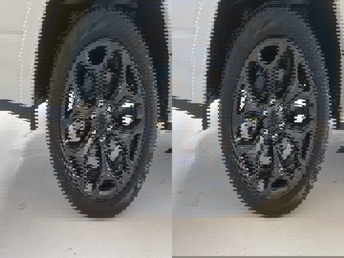 Used 2024 RAM 1500 Limited image 27