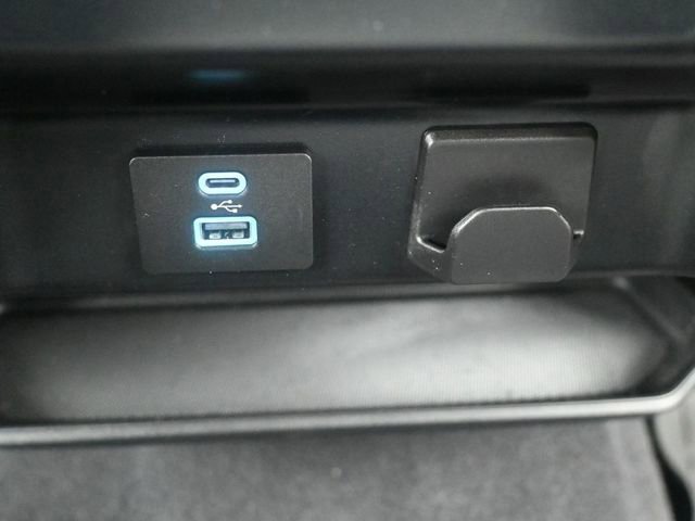 Used 2023 Ford F150 XLT w/ XTR Package image 21