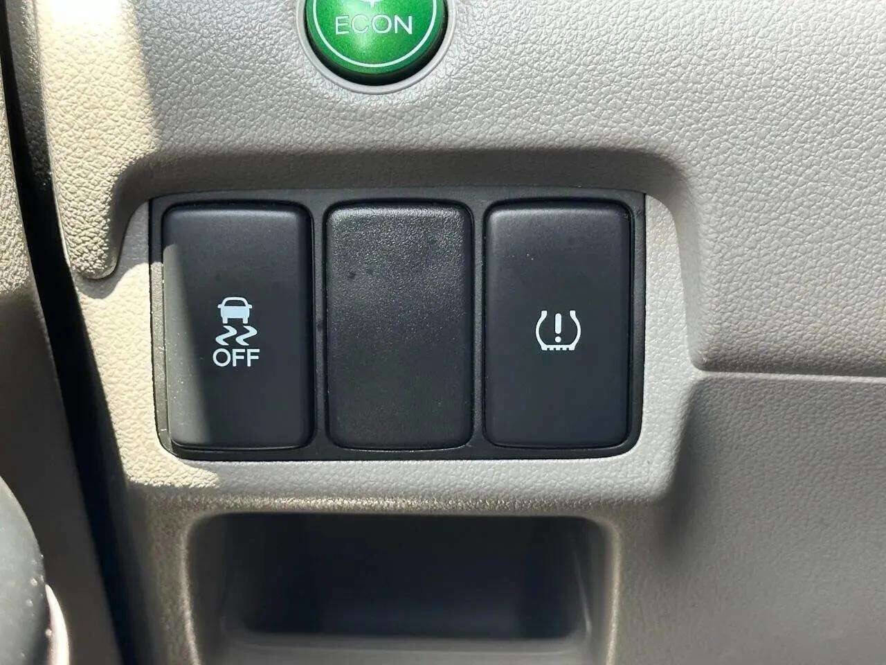 Used 2014 Honda CR-V LX image 16