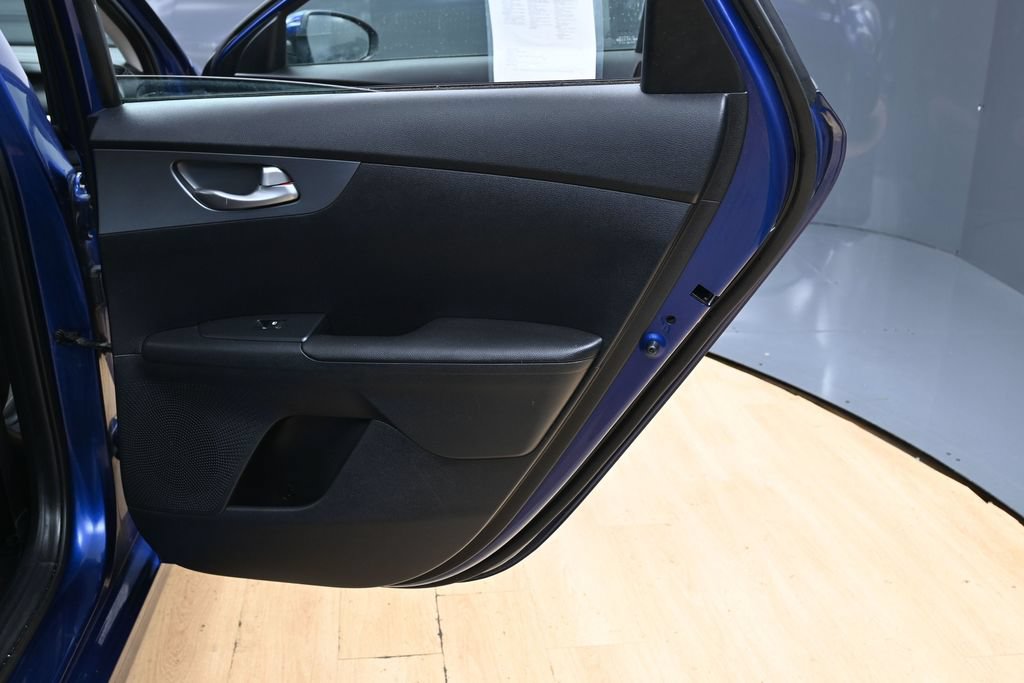 Used 2020 Kia Forte LXS FWD image 33
