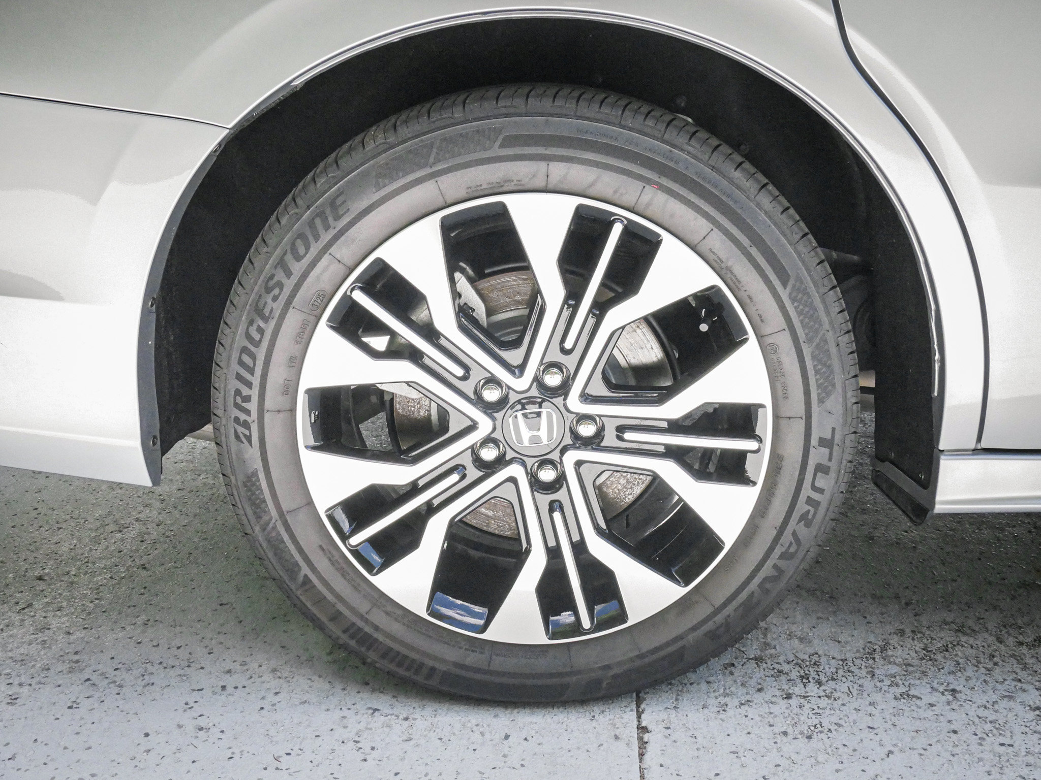 Certified 2026 Honda Odyssey Elite image 13