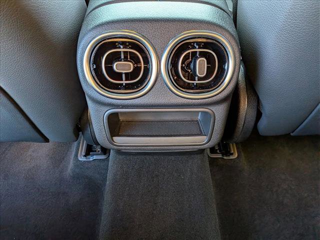 Used 2025 Mercedes-Benz GLC 300 4MATIC image 18