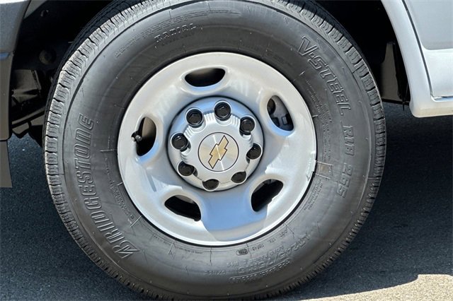 New 2025 Chevrolet Express 2500 Work Van w/ Driver Convenience Package image 33