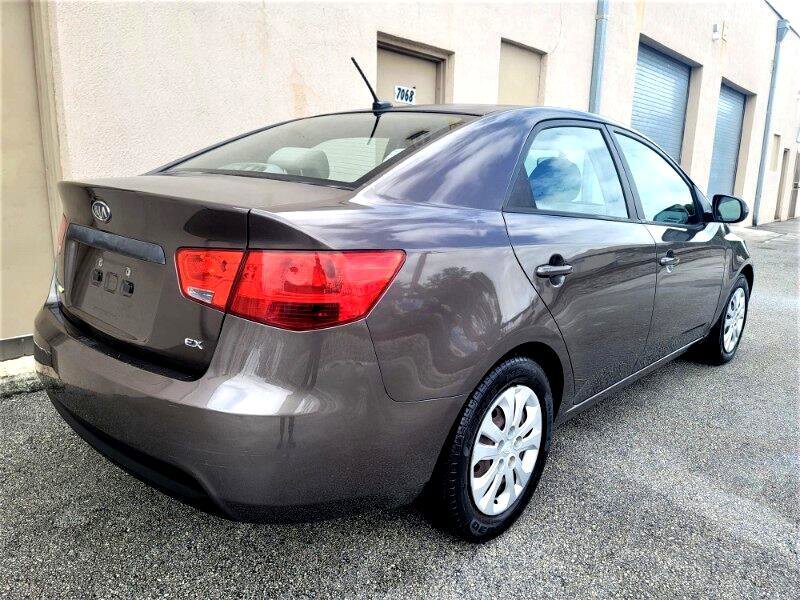 Used 2013 Kia Forte EX w/ Fuel Economy Pkg image 18