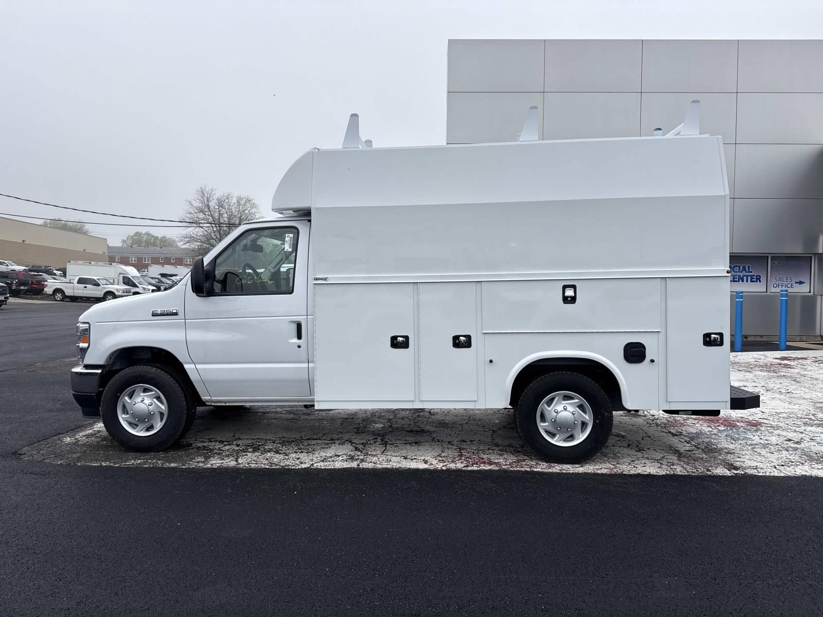 New 2026 Ford E-350 and Econoline 350 Super Duty w/ Power Equipment Group RWD image 6