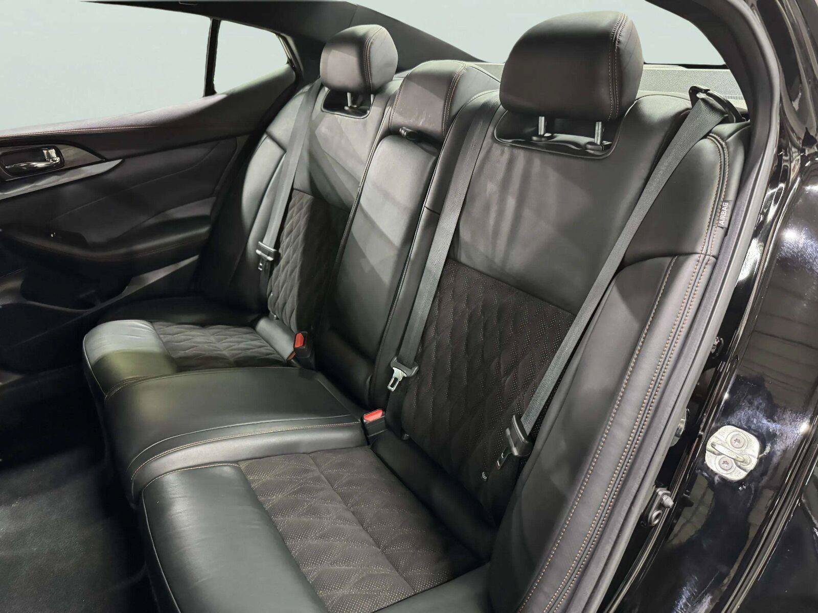 Used 2021 Nissan Maxima SR w/ Sport Mat Group FWD image 31