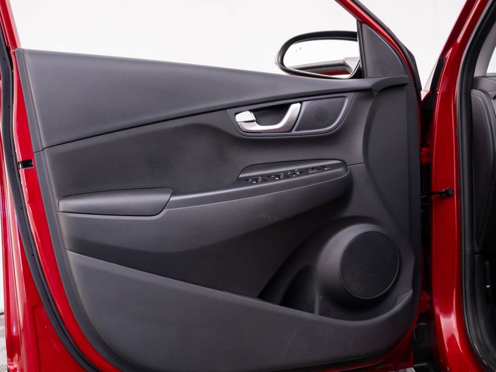 Used 2022 Hyundai Kona SEL w/ Convenience Package FWD image 14