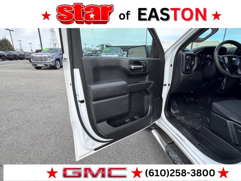 Used 2019 Chevrolet Silverado 1500 Custom w/ Custom Value Package image 19