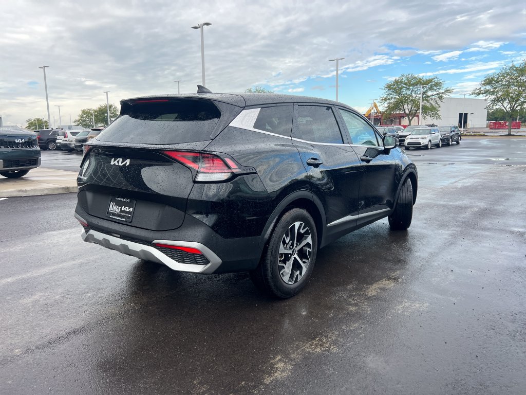 Certified 2023 Kia Sportage EX FWD image 4