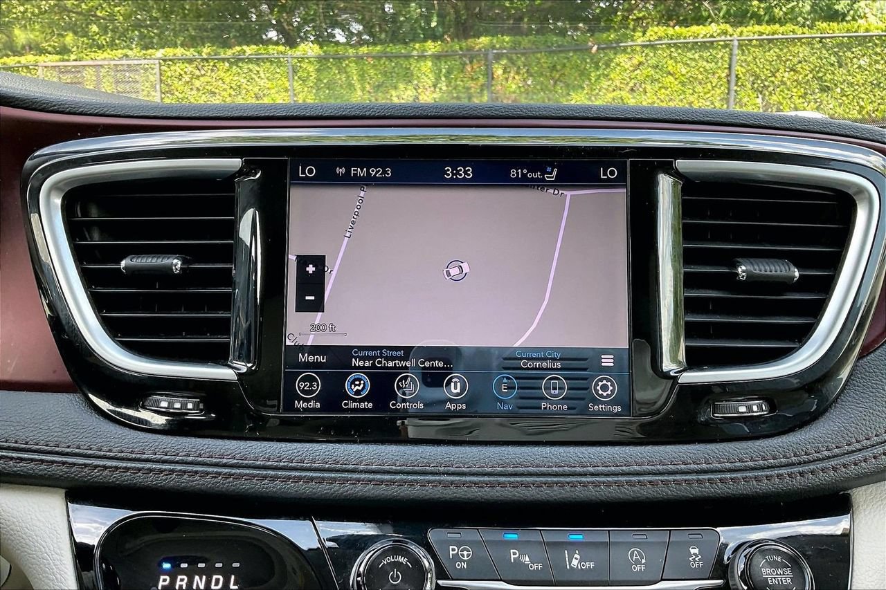 Certified 2018 Chrysler Pacifica Limited w/ Advanced Safetytec Group FWD image 14