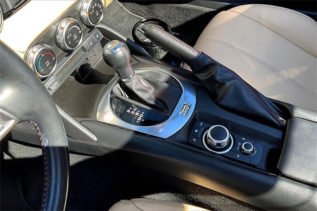 Used 2019 MAZDA MX-5 Miata RF Grand Touring image 14