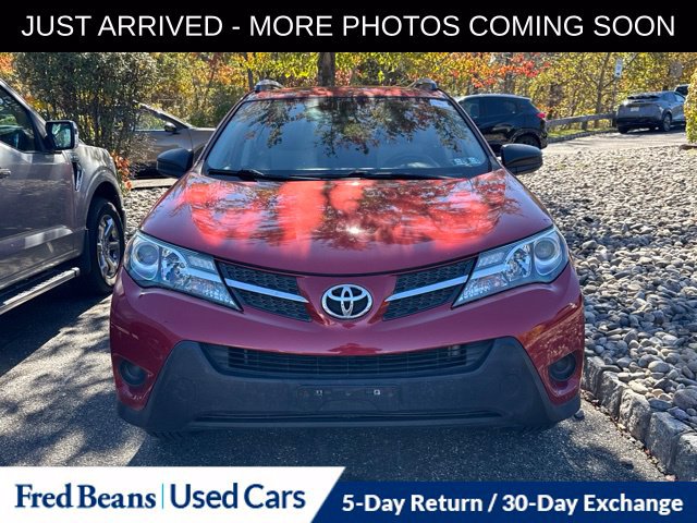 Used 2014 Toyota RAV4 LE AWD/4WD image 2