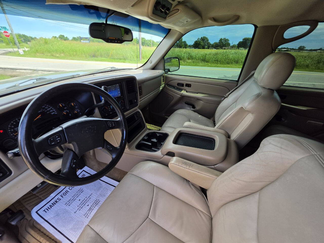 Used 2004 Chevrolet Tahoe LT w/ LT Preferred Equipment Group RWD image 3
