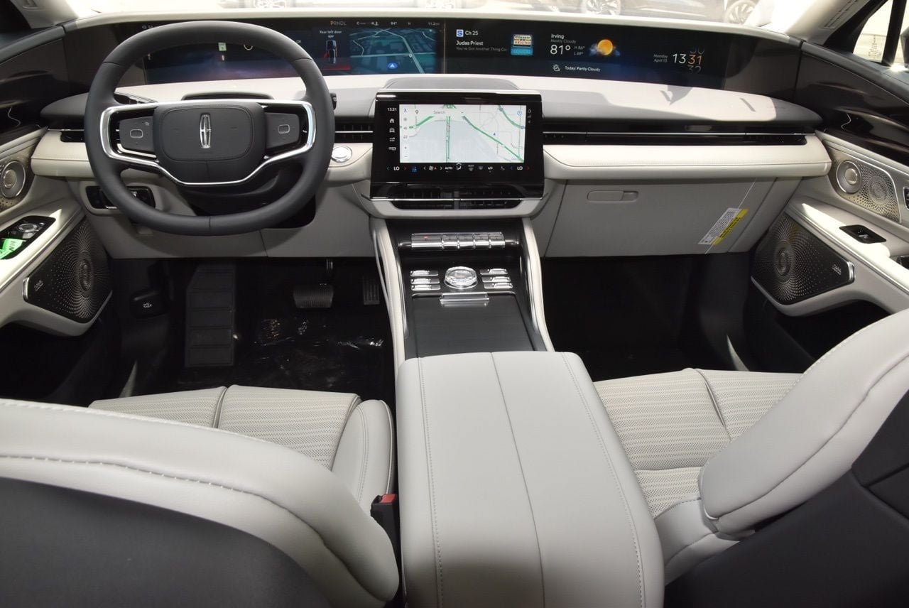 New 2026 Lincoln Nautilus Reserve AWD/4WD image 23