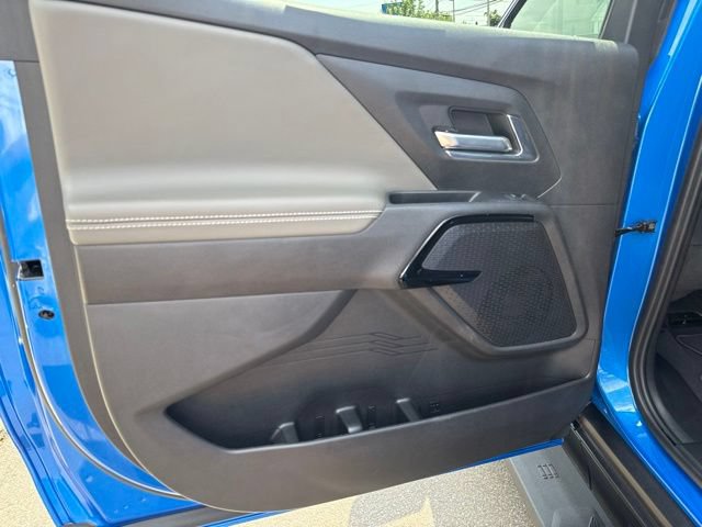 Used 2026 Chevrolet Silverado EV Trail Boss AWD/4WD image 15