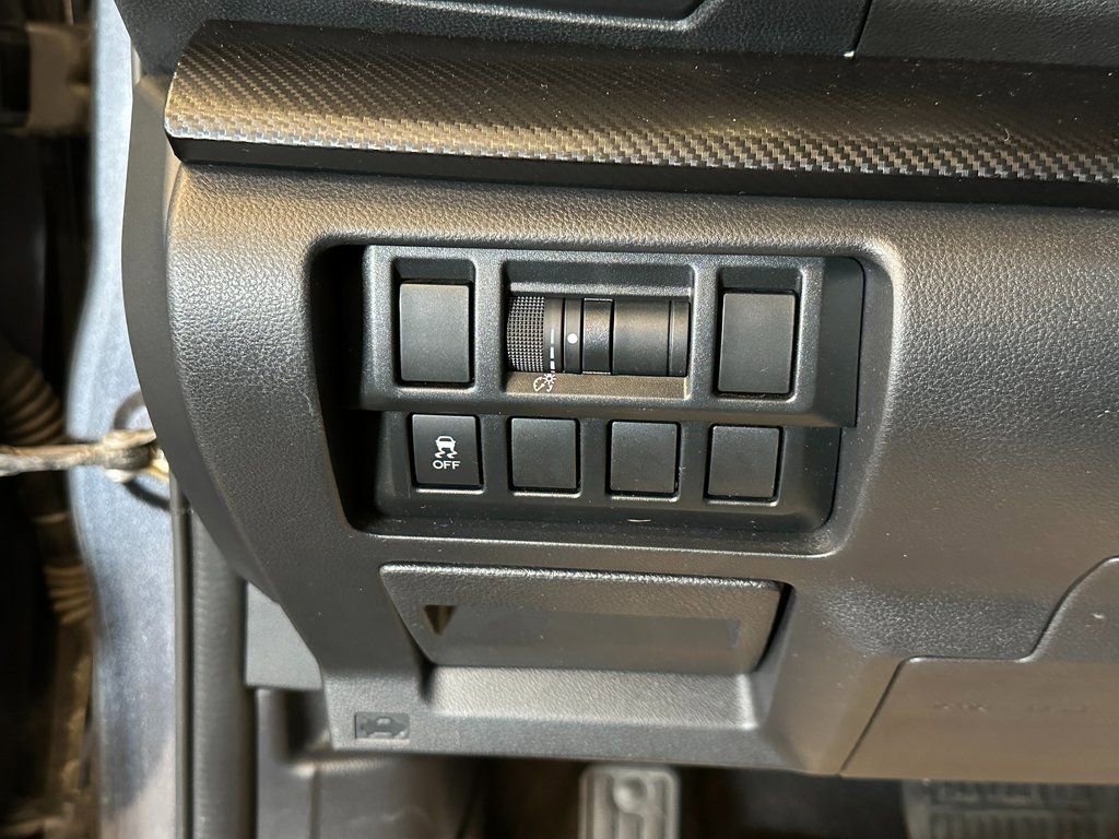 Used 2018 Subaru Crosstrek 2.0i Premium w/ Popular Package #2 image 17