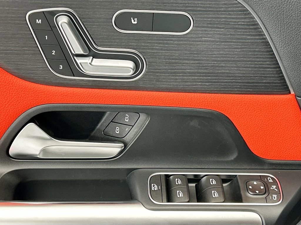 New 2026 Mercedes-Benz GLA 35 AMG 4MATIC image 22