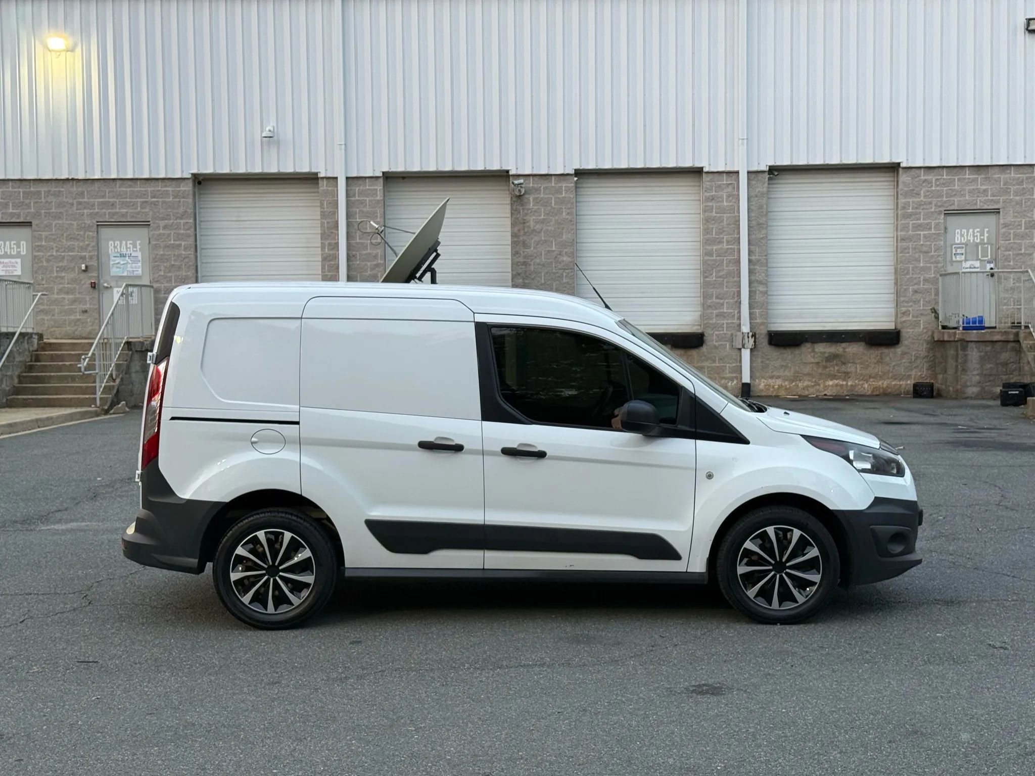 Used 2015 Ford Transit Connect XL image 14