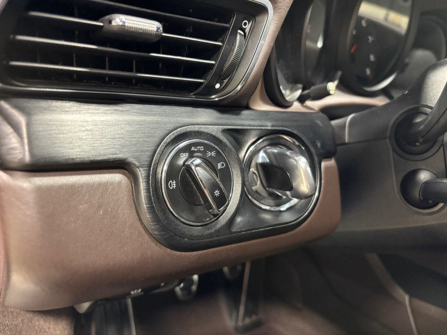 Used 2015 Porsche 911 Carrera GTS image 13